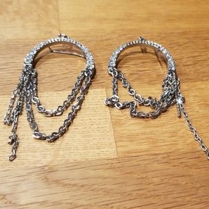 💜3 for $10💜 NWOT GUESS Dangling Chain Earrings
